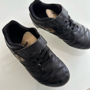 Soccer Shoes 11.5
